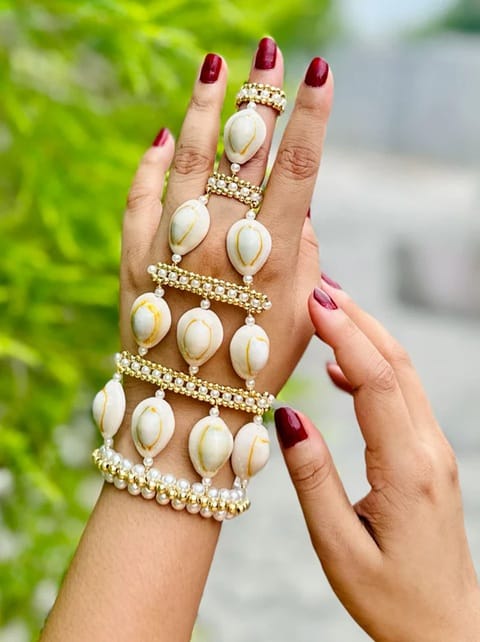 Seashell accessories can help you express your eco-conscious side without compromising your style.