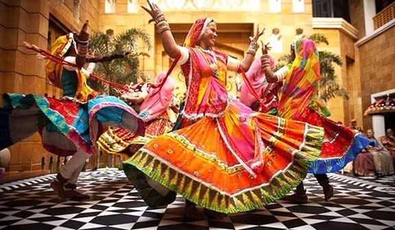 Rajasthani wedding songs that usually narrate stories of love, teasing, or blessings to the newlyweds will amaze you in their own way.